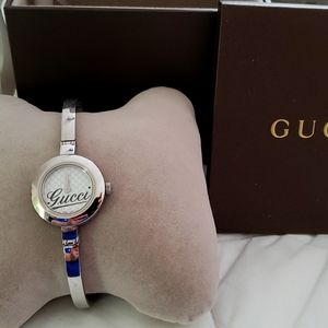 Gucci bangle watch